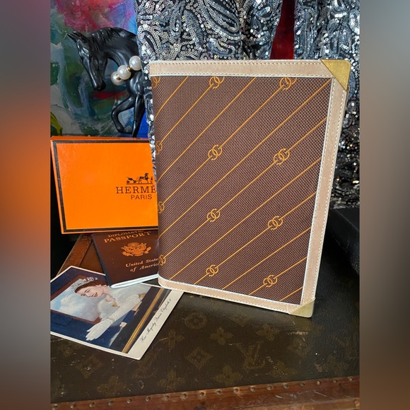 Authentic Vintage GUCCI Rare GG Notebook Agenda Daytimer Portfolio with inserts - Picture 6 of 10